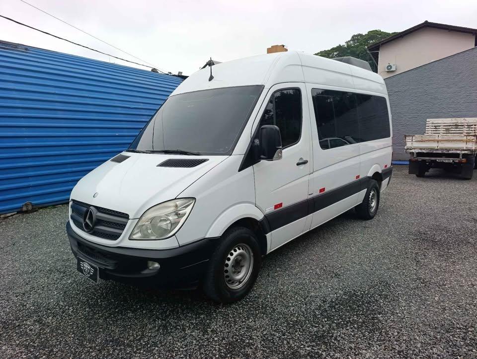 Mercedes Bens Sprinter 415 Minibus 16L 2015 — foto 5 de 7